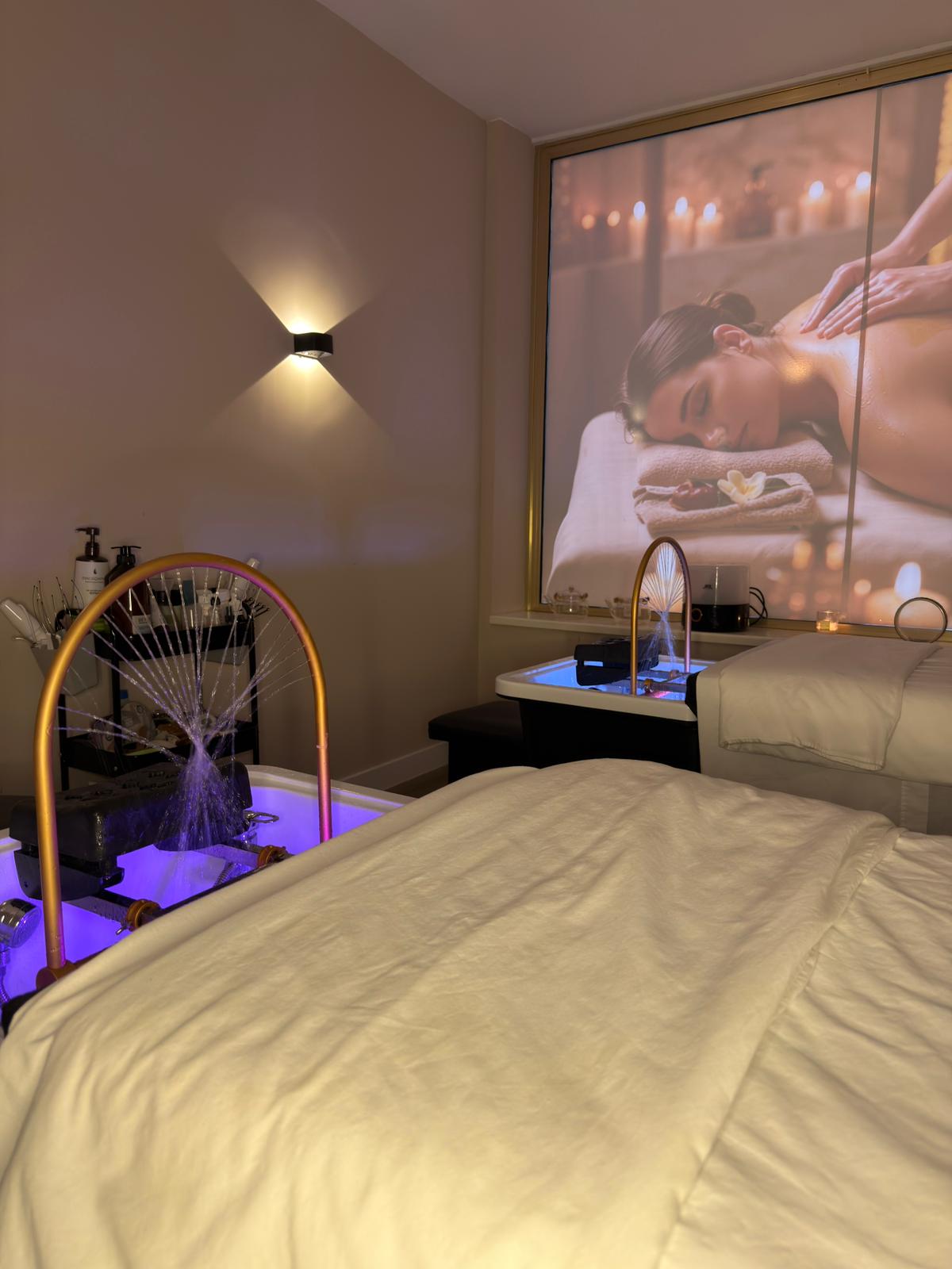 Cama de spa capilar en Cabina 2 — ángulo 1